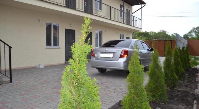Мини-Отель Veravilla Tjornomorsk Exteriör bild